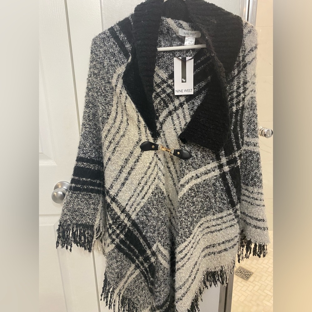 Nine West shawl with clasp, new with tags